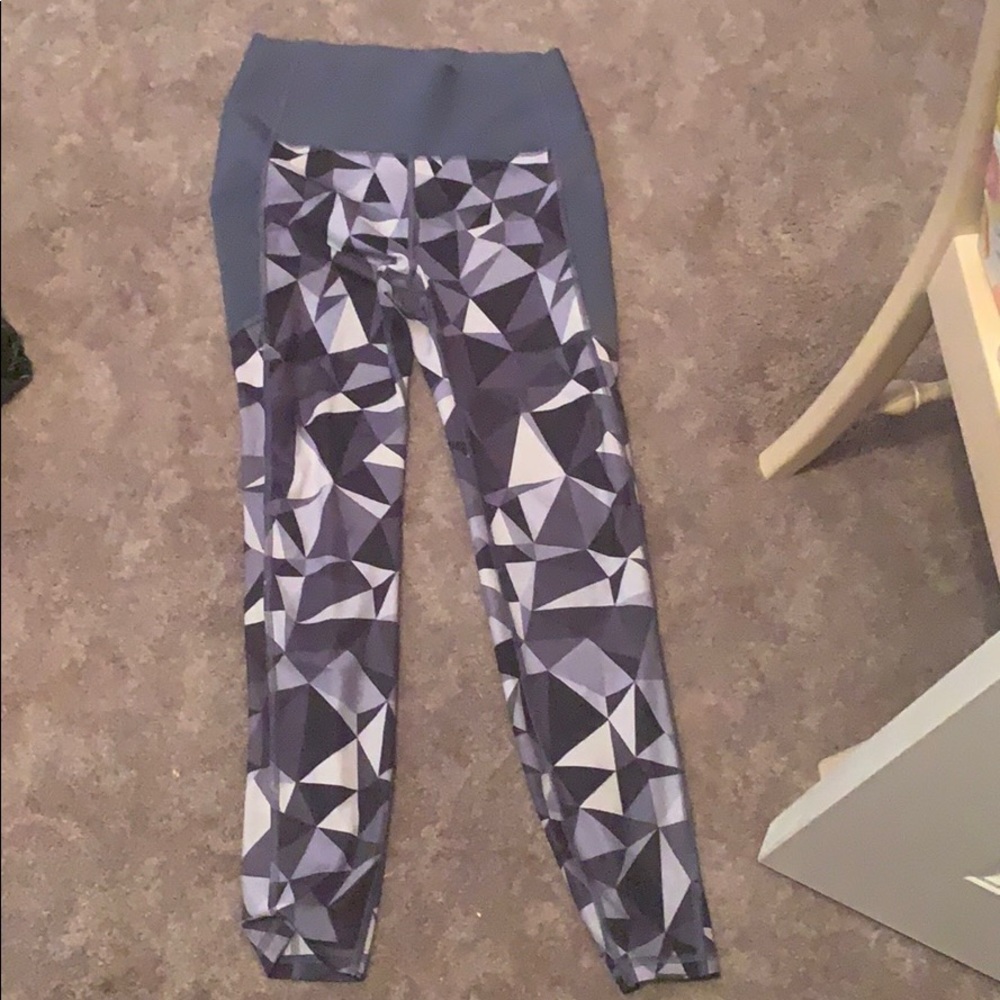 Gap athletic leggings